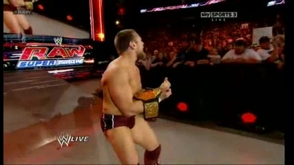 Wwe Raw 30.01.12 Крис Джерико прави Codebreaker на Cm Punk