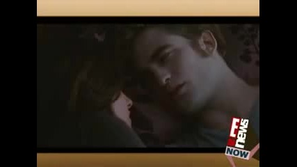 Twilight Stars Kiss and Tell 