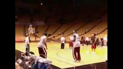 Lebron James прави шоу !