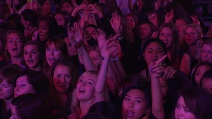What Makes You Beautiful (vevo Lift) Brought to you by M...
