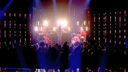 Nicola Roberts - Beat Of My Drum (live)