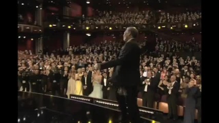 Звездата Морган Фрийман печели Оскар за филма си Момиче за Милиони