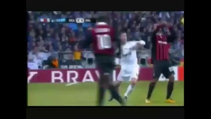 Роналдиньо Се Подиграва с Реал Мадрид 