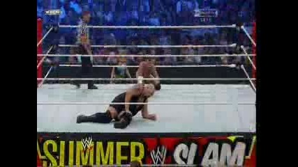 Summerslam 2010 - Big Show vs S E S
