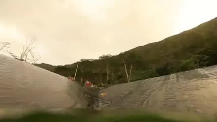 Яка водна пързалка