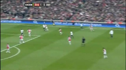 Феноменален гол на Бербатов срещу Арсенал