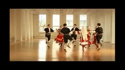 Български Фолклор - Айдарово хоро ( изпълнение ) 