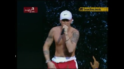 Eminem - White America & Cleanin Out My Closet ( Live from Mtv Video Music Awards , 2002)