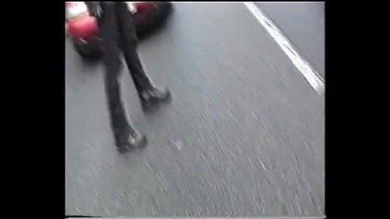 идиот удря ферарито си
