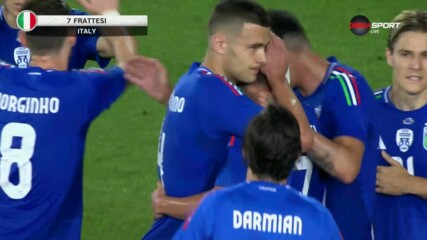 Италия откри срещу Босна малко преди края на полувремето