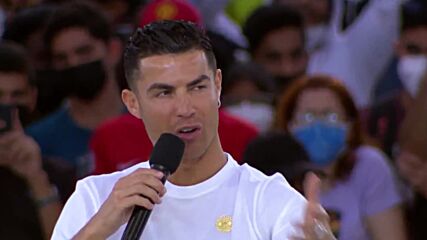 UAE: Cristiano Ronaldo draws thousands of fans at EXPO 2020 Dubai