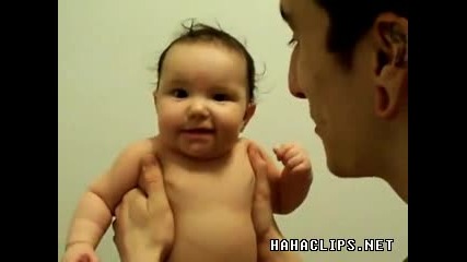 Как да уплашите вашето бебе-смях!