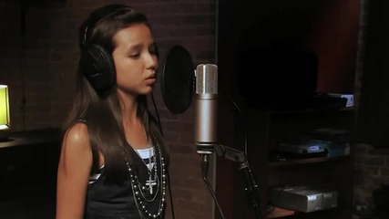 Невероятно изпълнение на Maddi Jane - Impossible 