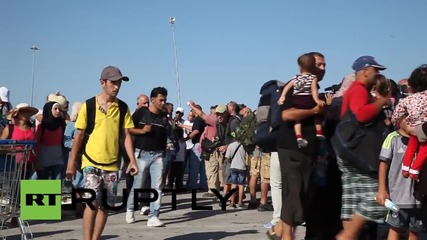 Гърция: 2500 емигранта пристигнаха в Пиреа от Егейските острови