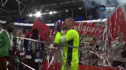 Лестър вдигна ФА Къп