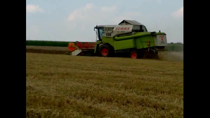claas mega 360