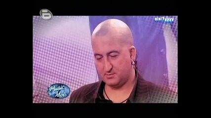 Music Idol 3: Кастинга В Бургас: Участник Изумява Журито - Емануил Чобанов 