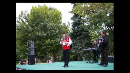 Володя Стоянов - Два гълъба , двама сина (fen video) # sub