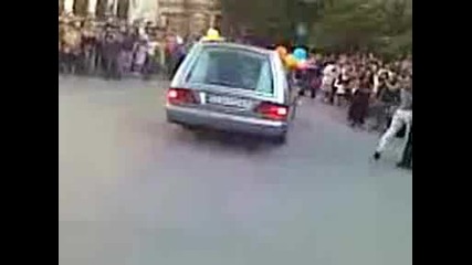 На бал с катафалка..