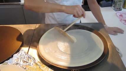 Майсторско правене на палачинки в Япония