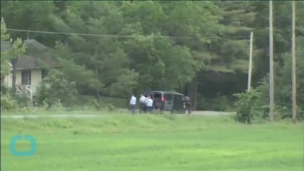 Prison Worker Arrested, Accused of Aiding 2 NY Escapees