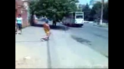 Къртач Се Прави На Рамбо