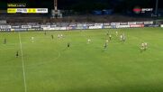 Мартин Петков пропусна да покачи на 4:0 от дузпа, отсъдена с помощта на ВАР