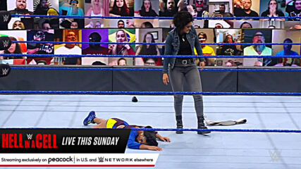 Bayley attacks Bianca Belair prior to their WWE Hell in a Cell showdown: SmackDown, June 18, 2021