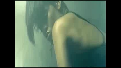 Rihanna - Disturbia