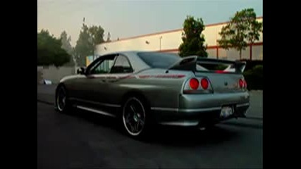 R33 Skyline Gt - R Burnout