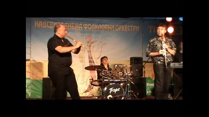 Надсвирване в гр. Раднево - С песните на Динка Русева - орк. Славяни - 17.06.2012