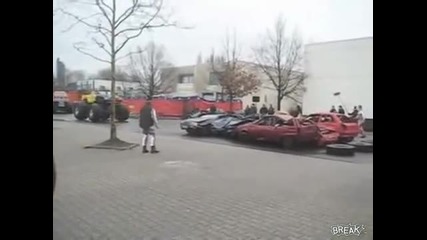 Monster Truck се троши