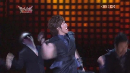 Tvxq - Keep Your Head Down (120706 Kbs Music Bank In Hong Kong)
