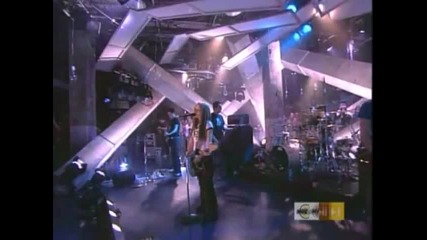 Avril Lavigne - Unwanted - На живо - Much Music 2004