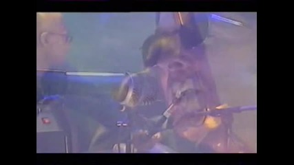Oasis feat. Johnny Marr - Tomorrow Never Knows 