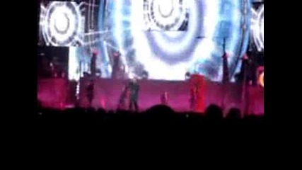 Chris Brown - Gimme That Live O2 Arena