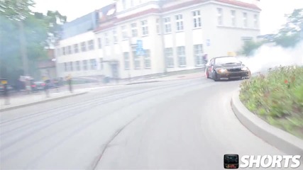 Как се става център на внимание..