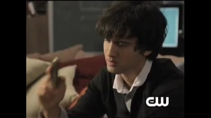 90210 Trailer - A Trip To The Moon 