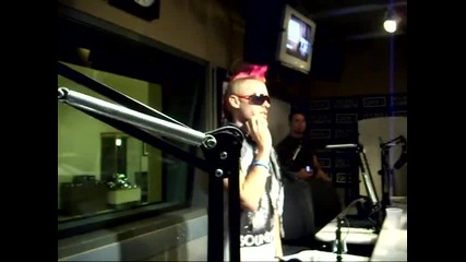 Jared Leto - Q101 studios - Chicago [14.април.2010]