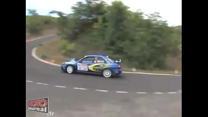 Wrc Subaru срещу Yamaha Supermoto