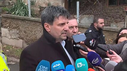 Издирват мъж и жена след взрива в Банкя