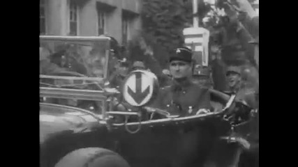 La Vie D'adolf Hitler (part1).avi
