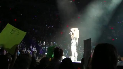 Miley Cyrus - 7 Things ( Live ) Високо Качество
