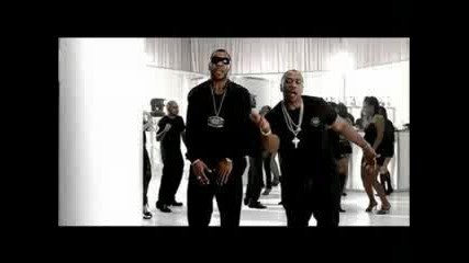 Flo Rida Right Round Official Video