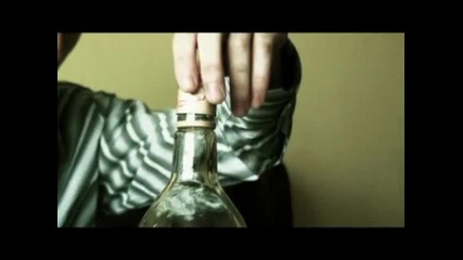 42 - Зад оградата (цензурирана версия)