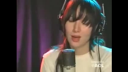 Yeah Yeah Yeahs with Karen O - Maps (acoustic)
