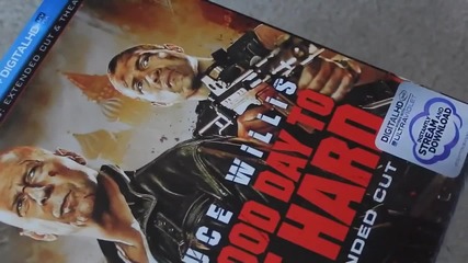 Епичният филм Умирай Трудно: Денят Настъпи (2013) на Blu - Ray + Умирай Трудно 1, 2, 3 и 4 на D V D