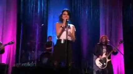Selena Gomez and The Scene Perform Naturally Live on Ellen (2009 - 12 - 11) 