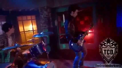 Jonas Brothers - Tell me Why ^ ^ 