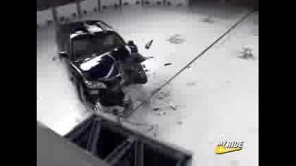 Toyota Avalon Crash Test